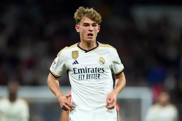 赛场上也多 赛场上也多